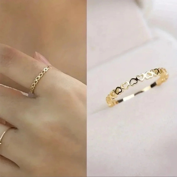 Dainty Gold Heart Ring - Picture 1 of 4